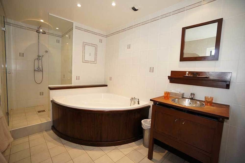 Hotel Les Trois Lys Condom Zewnętrze zdjęcie